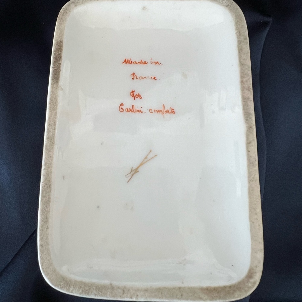 French Vintage  Porcelain Trinket Box - Picture 4 of 9